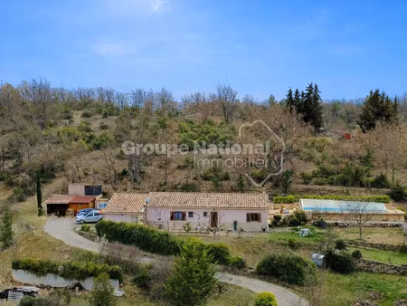 villa plain-pied de type 4 d'environ 110m2