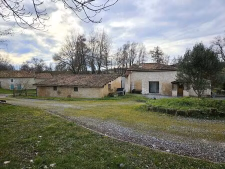 vente maison 5 pièces 135 m² barbezieux-saint-hilaire (16300)