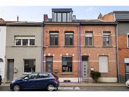 karaktervolle woning op een centrale locatie te muizen