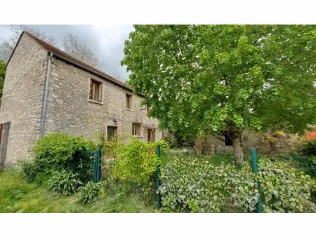 charmante maison de 101 m2 vec terrain clos et abris à 10 minutes d'etampes