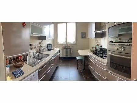 appartement f4 de 76.6 m2 habitables avec garage 224900 euros