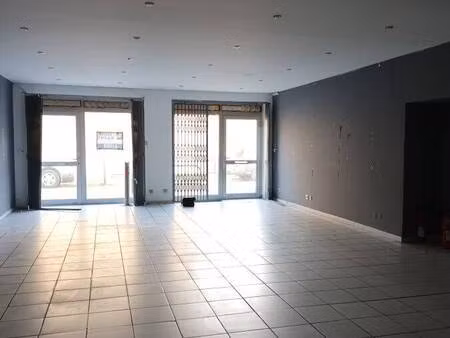 local commercial à louer