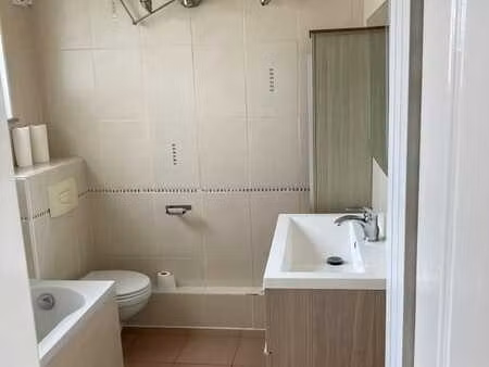 appartement 2 chambres à charleroi  epc c