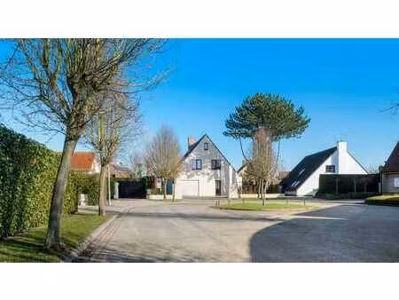 villa rénovée dans un quartier paisible