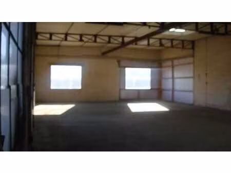 entrepôt à louer à marche-en-famenne