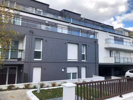 location appartement 3 pièces à sautron (44880) : à louer 3 pièces / 75m² sautron