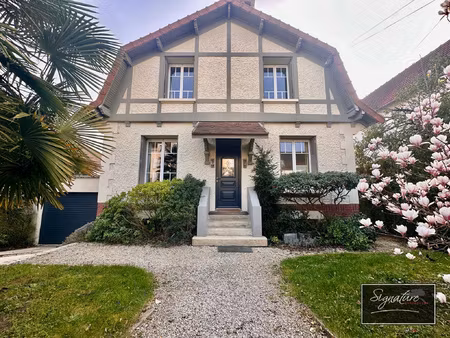 maison de charme 6 pièces jardin 639 m2 quartier recherc