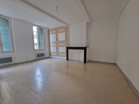 location appartement 3 pièces 74 m² à moissac (82200)  630 €