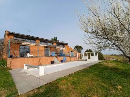 superbe longère rénovée au calme