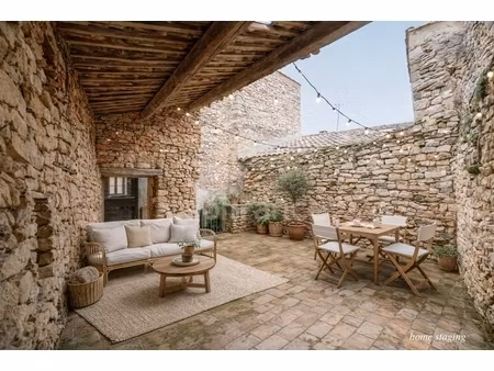 maison de caractère en pierre avec terrasse et dépendance – fons