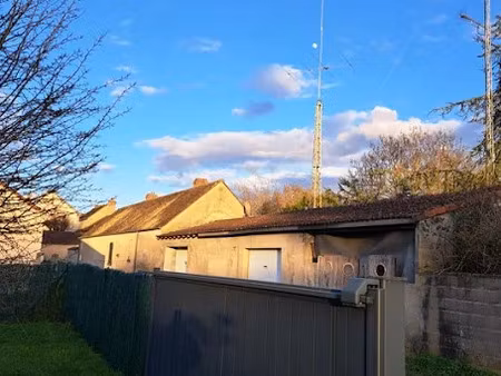 location meublée appartement 3 pièces 46 m² à chalette-sur-loing (45120)  750 €