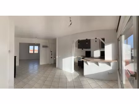 location appartement 4 pièces 64 m² à vandoeuvre-les-nancy (54500)  770 €