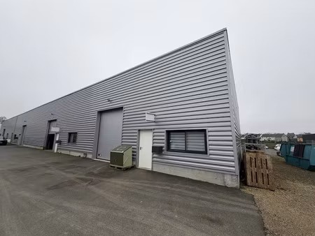 location locaux professionnels 150 m² à saint-martin-des-champs (29600)  1 200 €