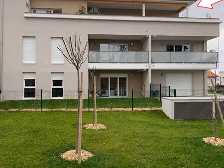 t-4 de 100 m² + 60 m² terrasse - dernier étage - avant-première - libre fin mars