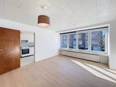 stalle - appartement 2 chambres  +- 75m2 avec jardin