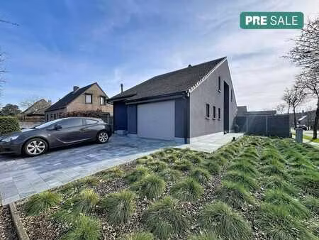 spacieuse maison de 3 chambres avec jardin orienté au sud et