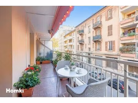 nice – 4 pièces traversant avec terrasses et box – quartier pasteur