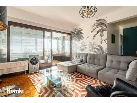 t4 de 94 m² sur caluire et cuire / cave / balcon / box