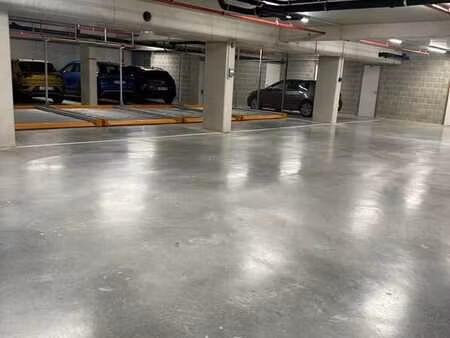 garage fermé à louer à schaerbeek