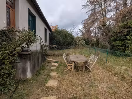 deux maisons à barbières : revenu locatif immédiat et beau potentiel de rénovation