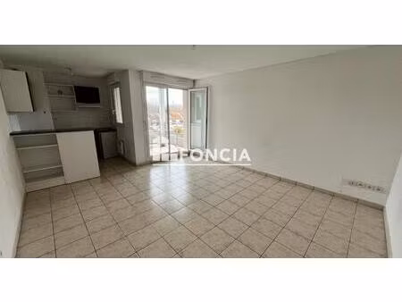 t3 avec balcon  deux parking en résidence récente sécurisée avec gardien