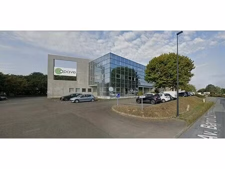 location bureau gouesnou 2 400 m²