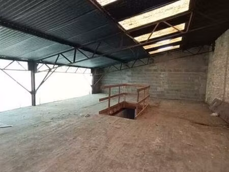 location entrepôt / local d'activités poitiers 150 m²