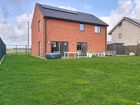 huis te huur in moorslede met 4 slaapkamers