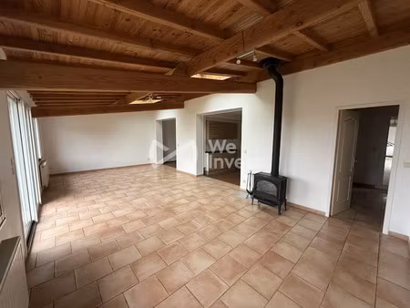vente maison 8 pièces 147.64 m² à castres (81100)  210 000 €