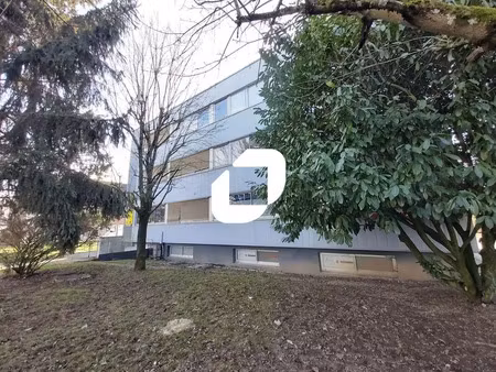 bureaux récent et lumineux avec local d'activité