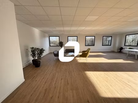 location bureau lisses 91090