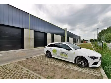 magazijn (unit 15) met 5 parkeerplaatsen te dendermonde