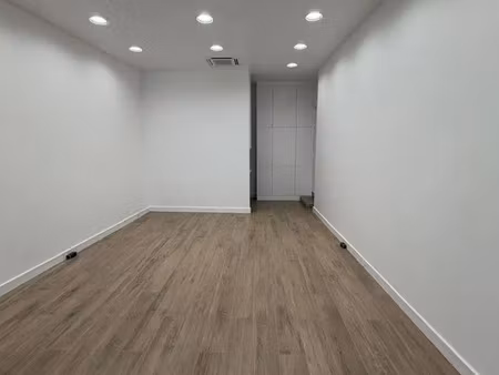 location pure local commercial paris 10ème