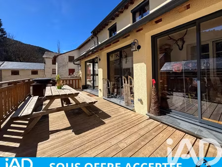 maison de village à fontrabiouse (66210)