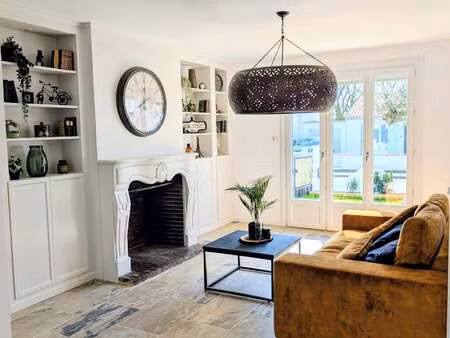 vente maison aux sables-d'olonne (85100) : à vendre / 150m² les sables-d'olonne