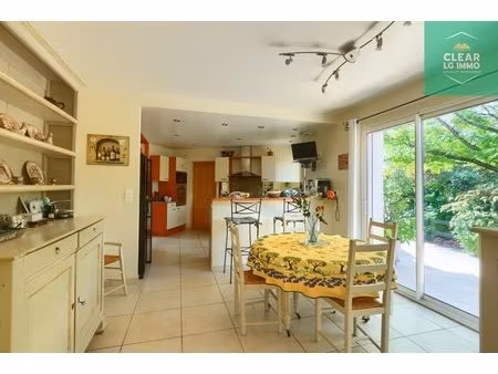 villa d'architecte 300m2 à champlay avec grand terrain