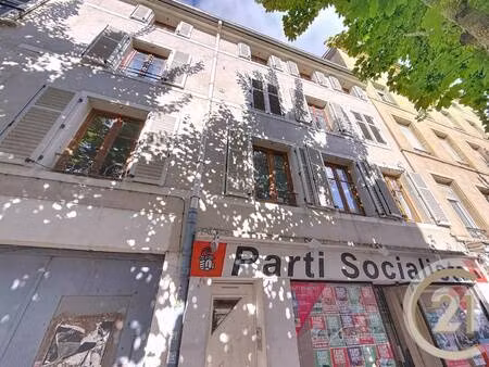 local commercial à vendre