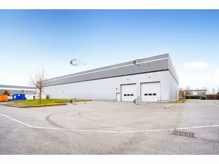 a louer - entrepôt avec bureaux de 3 268 m² à bailly-romainvilliers (77)