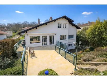 vente maison 8 pièces 299 m² à metz (57000)  760 000 €