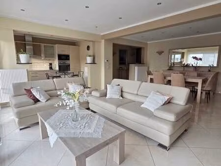 wsb-immo : appartement rénové  emplacement idéal