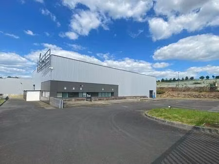 local d'activités à vendre