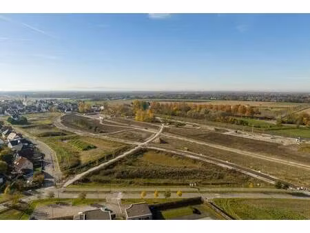 terrain constructible viabilisé à vendre