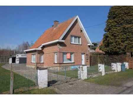 maison avec grand jardin