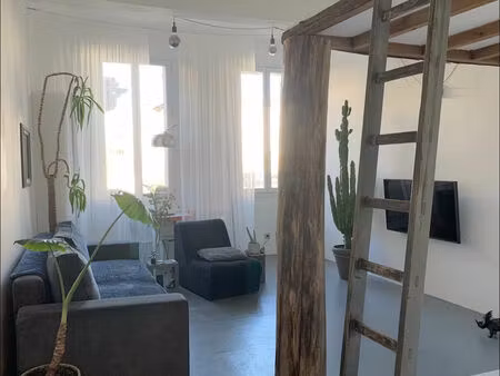 location appartement 1 pièce 36 m² à marseille 2 (13002)