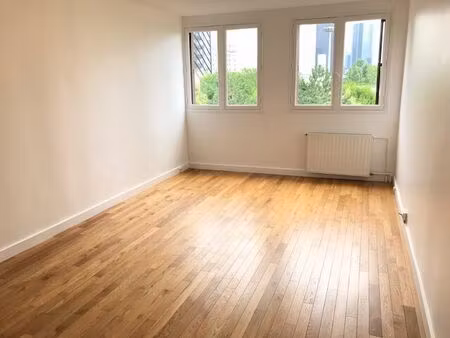 location appartement 1 pièce 26 m² à puteaux (92800)