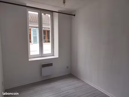 location appartement 2 pièces 43 m² à saint-marcellin (38160)  510 €