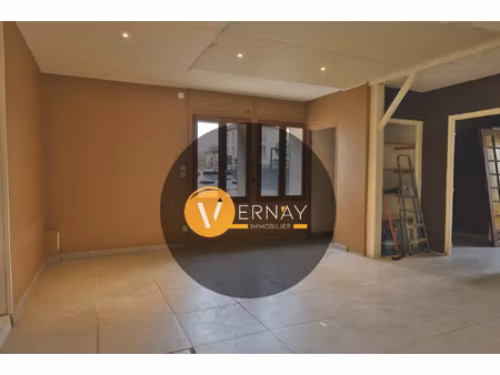 appartement t2- 63.84 m2 - stationnement privatif.