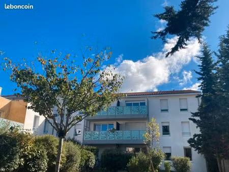 t3 avec balcon sans vis à vis