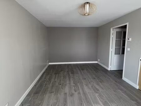 appartement 3 pièces 69.54m2 à louer