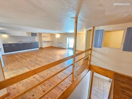 grand appartement t2 57m² privas